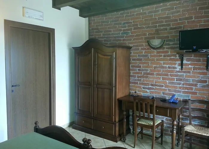 Cascina Del Peso ファームステイ レイニー